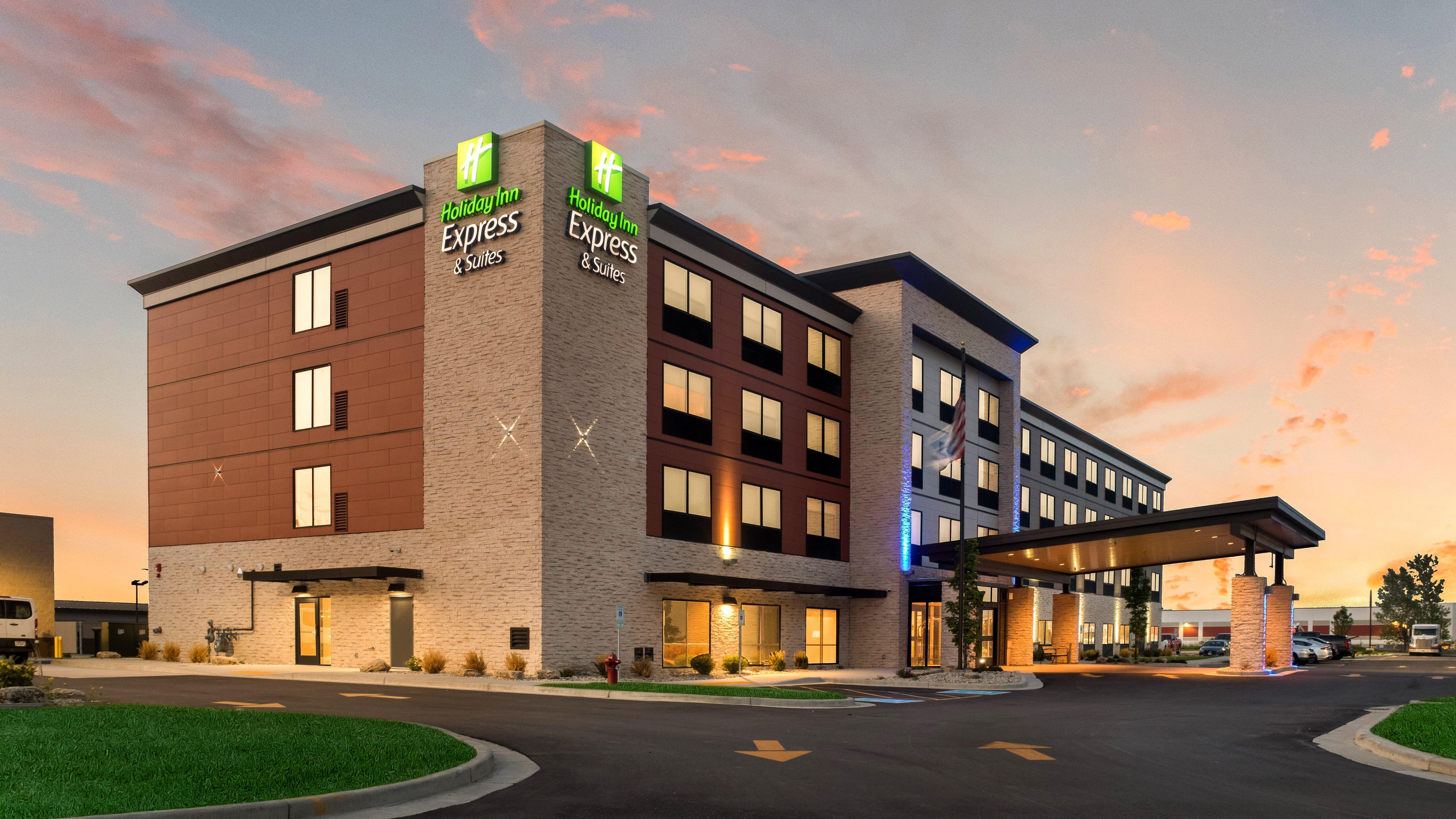 Holiday Inn Express & Suites Racine By Ihg Экстерьер фото