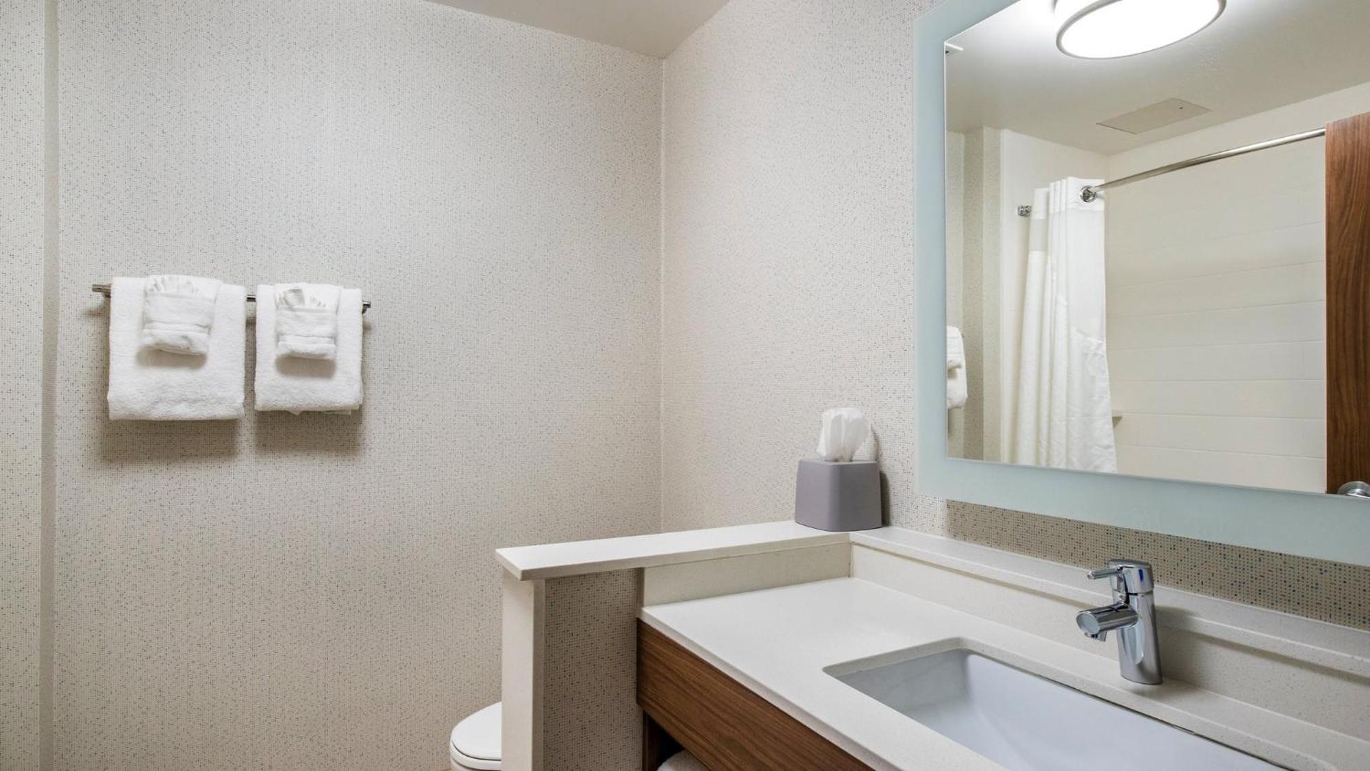 Holiday Inn Express & Suites Racine By Ihg Экстерьер фото