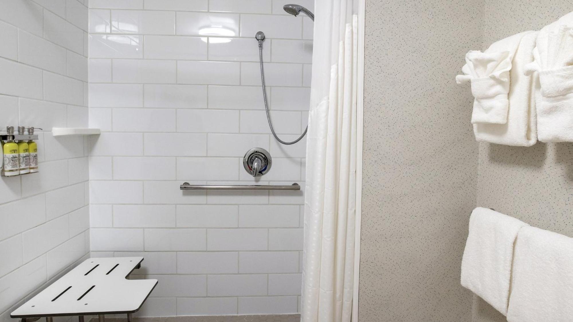 Holiday Inn Express & Suites Racine By Ihg Экстерьер фото