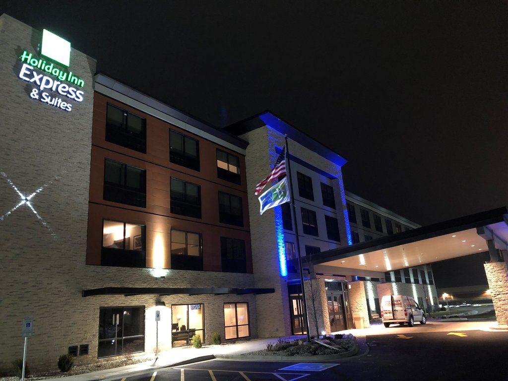 Holiday Inn Express & Suites Racine By Ihg Экстерьер фото